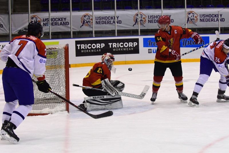 WK IJshockey Divisie 2 - Groep A Servië vs België